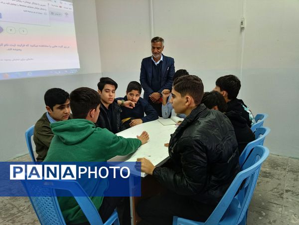 اولین جلسه شورای دانش‌آموزی دبیرستان پسرانه متوسطه اول سما شهرستان کاشمر