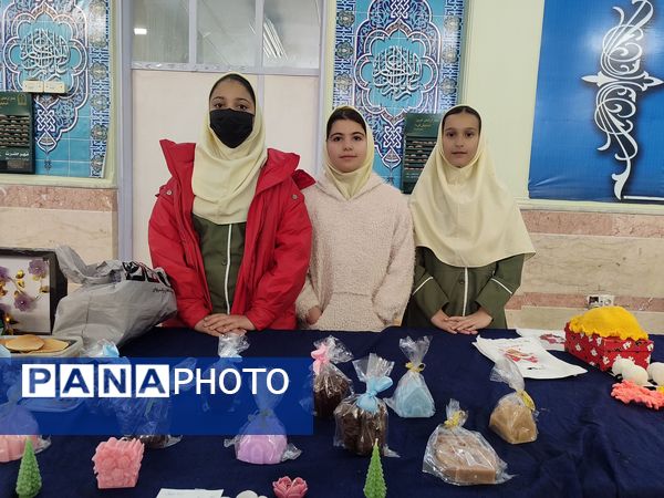 بازارچه و نمایشگاه هنرهای دستی آموزشگاه فاطمیه ملارد 