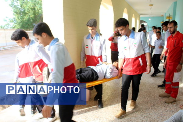 مانور زلزله در مدارس شهرستان‌ها و مناطق استان بوشهر