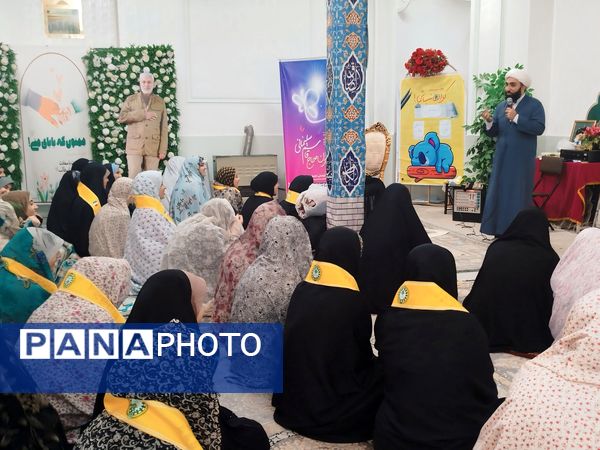 حضور پرشور دانش‌آموزان لرستانی در مراسم اعتکاف 