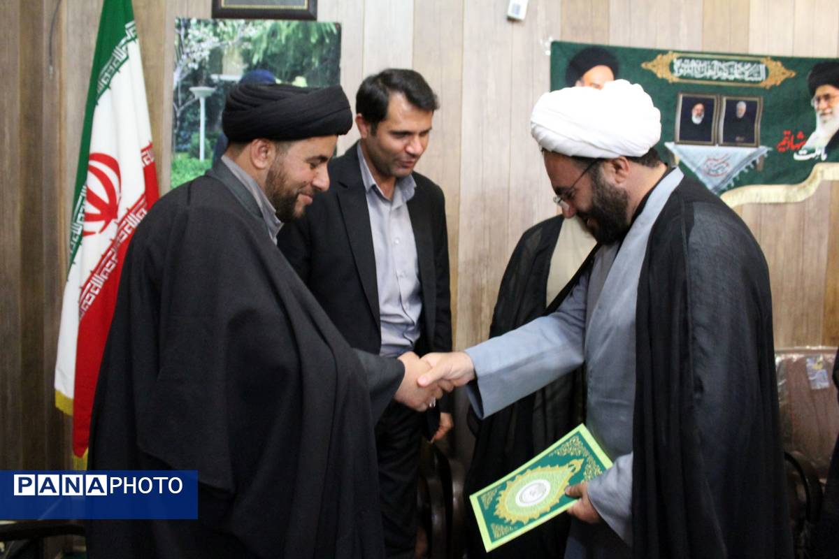 آیین سنگرسپاری رئیس اداره تبلیغات اسلامی شهرستان سامان