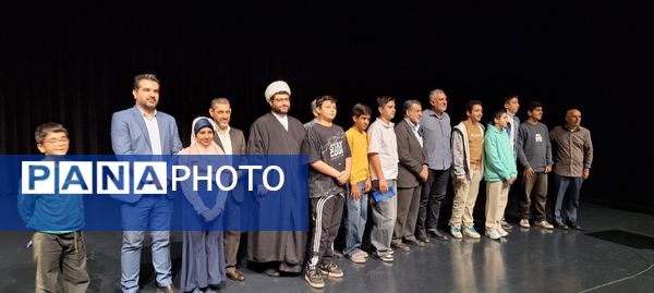 رونمایی از طرح چهارهزارمین خانواده اهل قلم دهه هشتادی و نودی