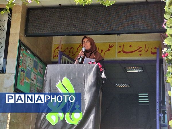 دوره آموزشی پیشگیری از بیماری‌های عفونی در آموزشگاه فرزانگان