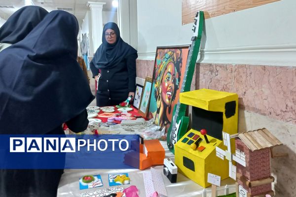 هفته ماها با کشف استعدادهای برتر هنری در زینبیه۲