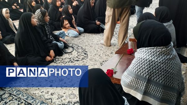 بازدید مسئولین اداره آموزش و پرورش از هیئت دانش آموزی دختران حاج قاسم 