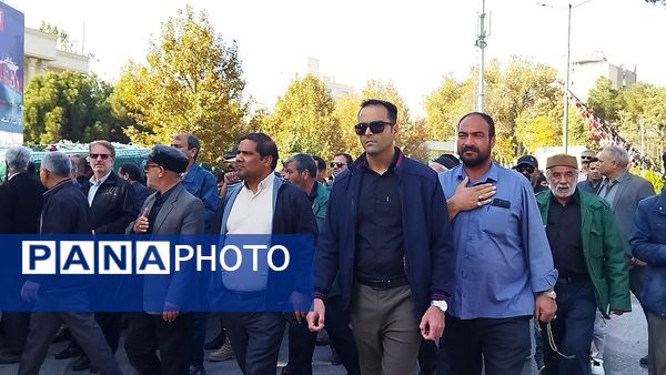 تشییع پیکر جانباز شهید علی فتح آبادی در نیشابور 