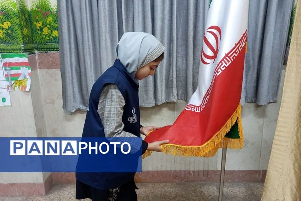 نمایشگاه فرهنگی_هنری و جشن ایرانمون در دبستان شهید آقچه‌لو رباط‌کریم