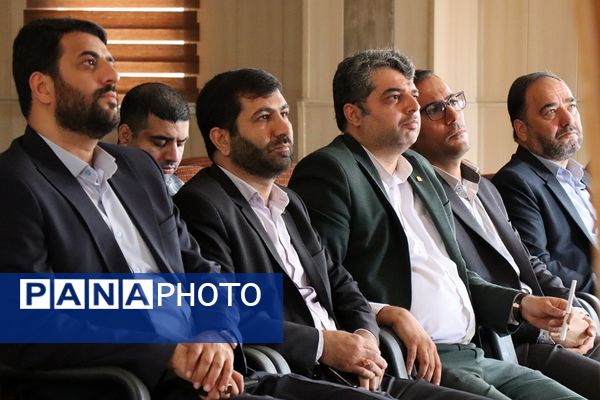 جلسه شورای سلامت اداری در آموزش و پرورش شهرستان پاکدشت