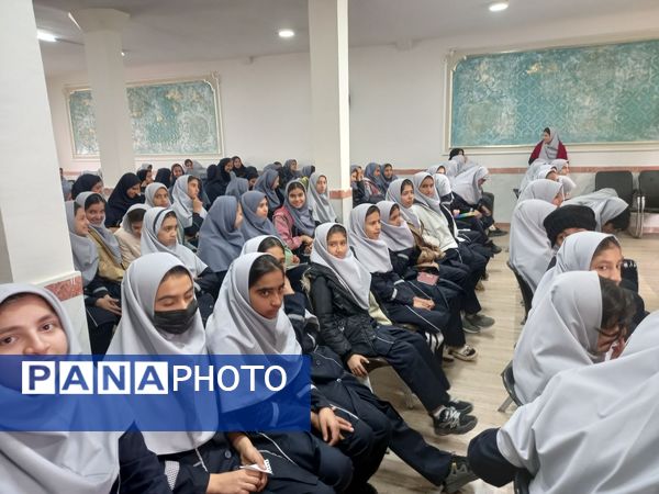 حضور امام جمعه شهرستان نیشابور در دبیرستان نمونه وکیلی استاد شفیعی کدکنی «وکیلی ۱۰»