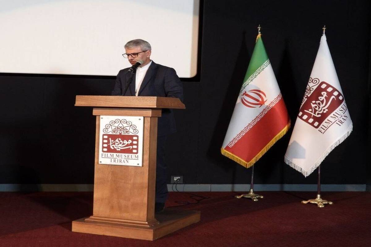 نمایش فیلم «خانه دوست کجاست» با حضور دیپلمات‌های مقیم تهران