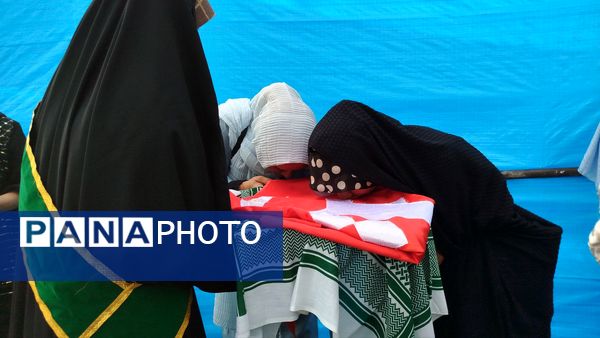 دانش‌آموزان ملایری، پیشگام در امر خدمت‌رسانی به زائران اباعبدالله الحسین (ع)