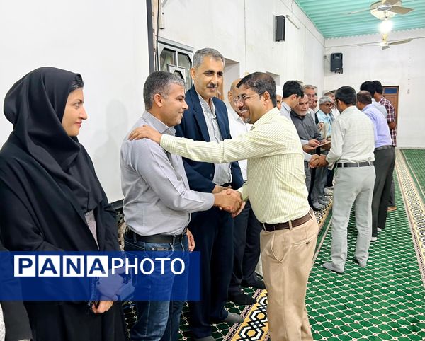 مراسم تجلیل از فرهنگیان بندر گروگ سیریک