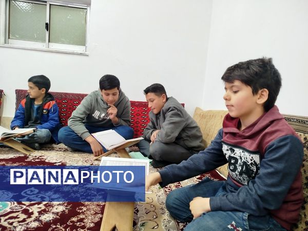 محفل انس با قرآن کریم در ماه مبارک رمضان در کاشمر