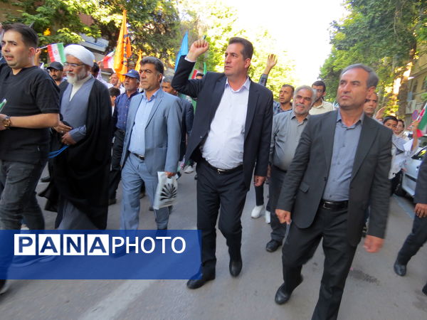 بازدید مدیرکل آموزش پرورش استان خراسان شمالی از غرفه‌های غدیرخم در بجنورد