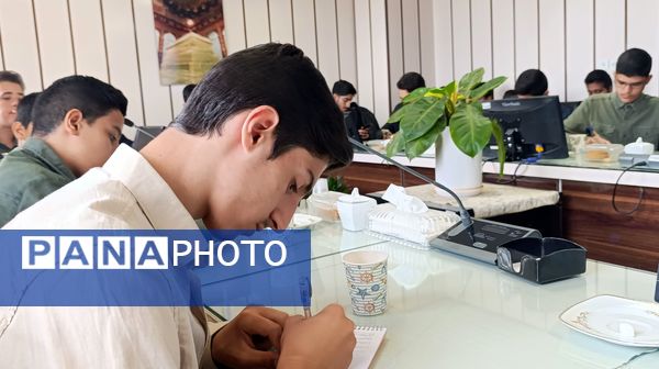 فرماندهان واحدهای حوزه مقاومت بسیج ۷ دانش‌آموزی مشهد مقدس به خط شدند