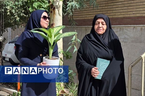 برگزاری جشن جوانه ها ، آغاز فصل رویش جوانه ها در بهارستان دو