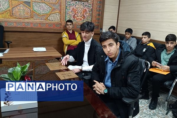 اولین نشست روسای شوراهای دانش‌آموزی پسران شهرستان شهریار