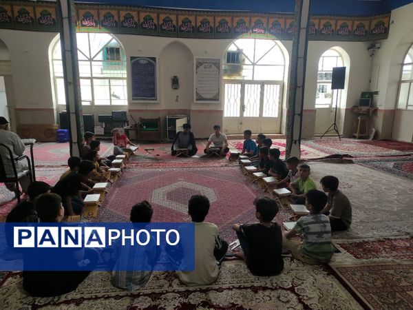کلاس‌های قرآن کریم در مسجد امام علی (ع) ده‌محسن 