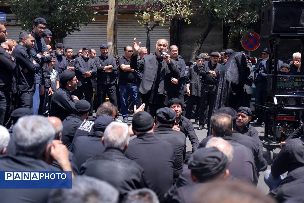 ظهر عاشورایی شهر اولین‌ها