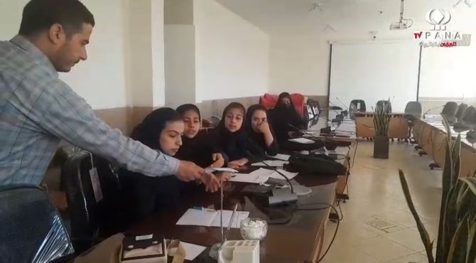 برگزاری آزمون نیمه نهایی لیگ علمی پایا در اداره آموزش و پرورش شهرستان چادگان