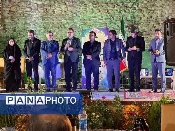 برگزاری آیین تجلیل از آموزش دهندگان تلاشگر نهضت سوادآموزی تربت حیدریه