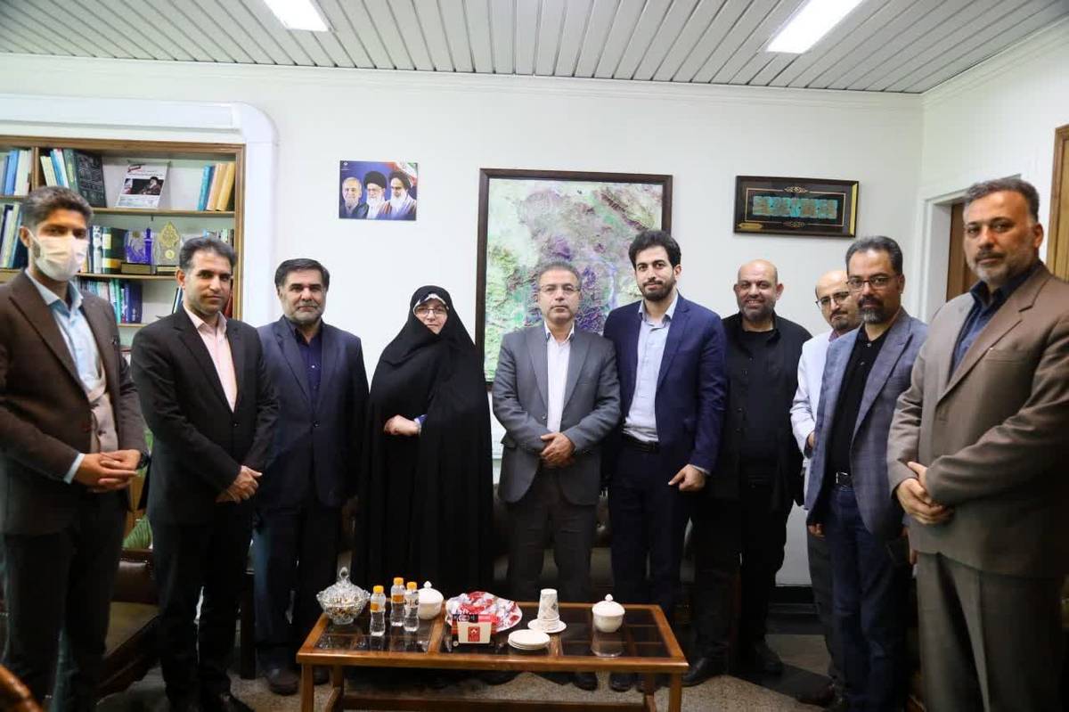 رسانهها وجدان بیدار جامعه و رکن چهارم دموکراسی هستند