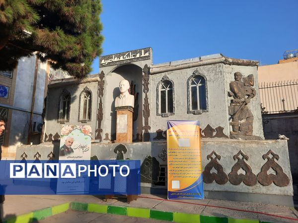زائران پیاده شهرستان فردوس در دبیرستان شاهد مهدی حکمت