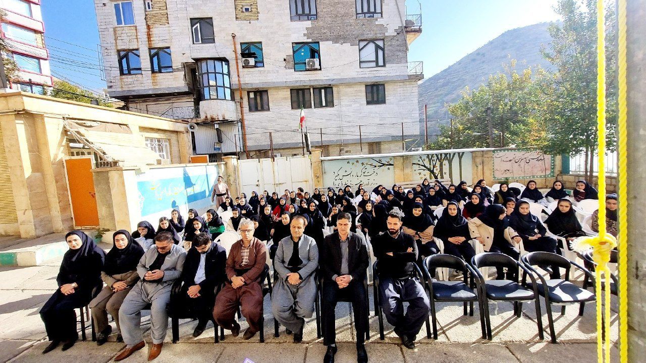 شورای دانش‌آموزی گام اول آموزش دموکراسی و مشارکت اجتماعی است