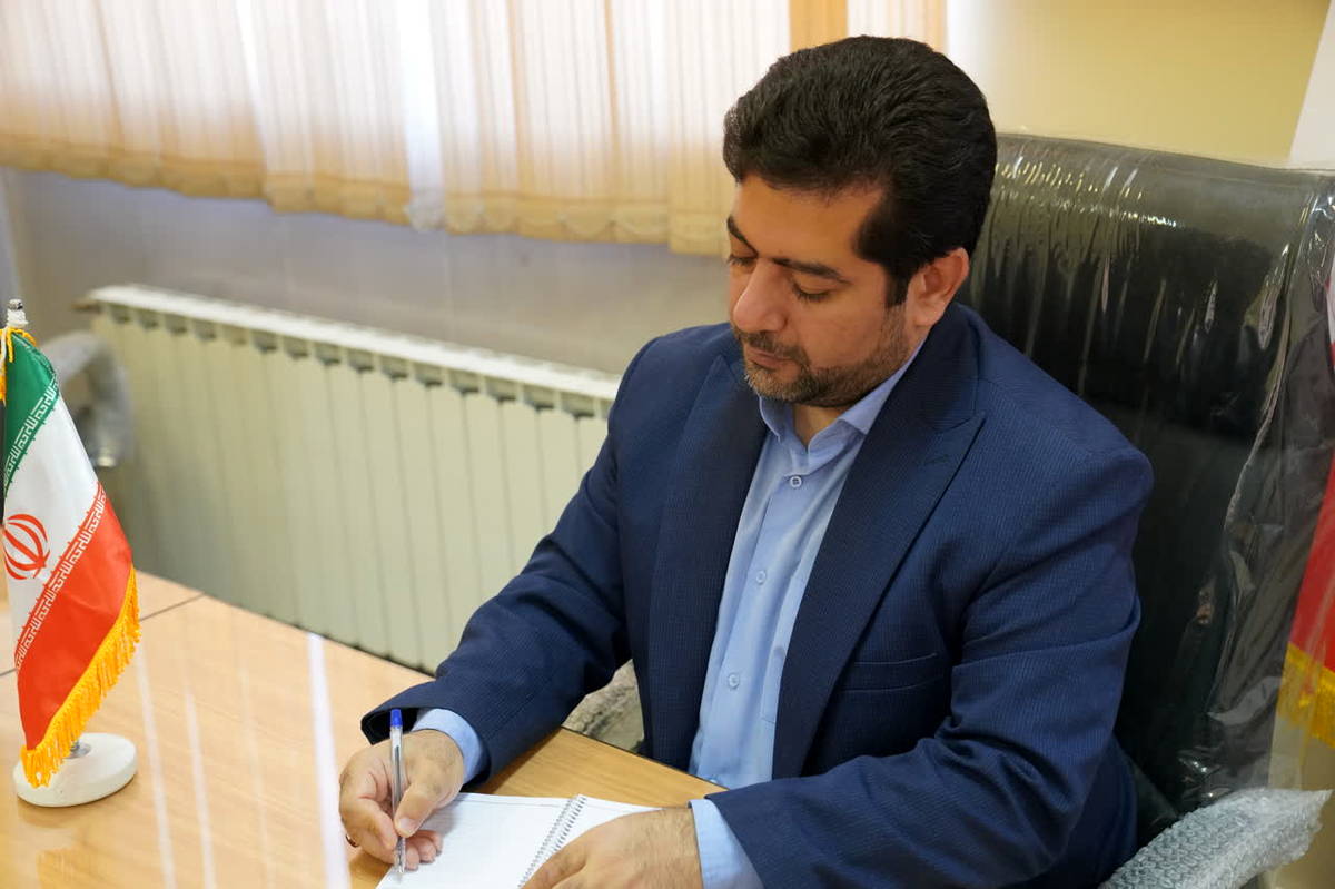 پیام تبریک مدیر سازمان دانشآموزی استان اصفهان به مناسبت سالروز تاسیس سازمان دانشآموزی