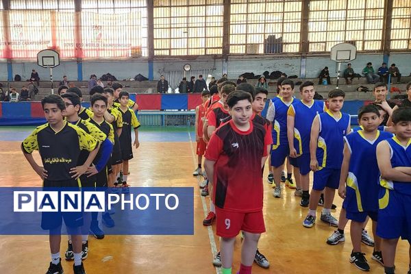 مسابقات بسکتبال دوره متوسطه اول پسران در ناحیه دو شهرری 