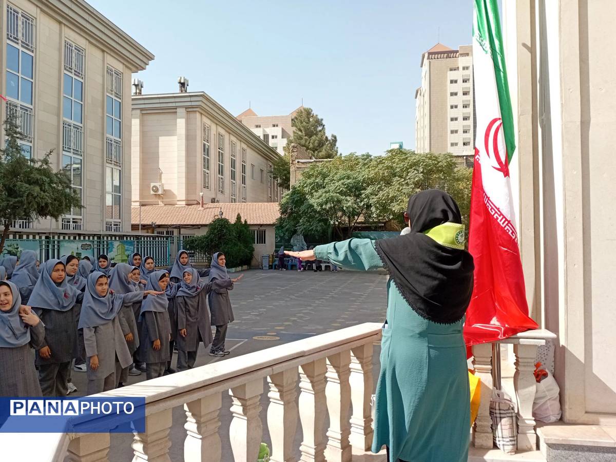 آماده سازی دانش آموزان پیشتاز برای جشن عاطفه ها