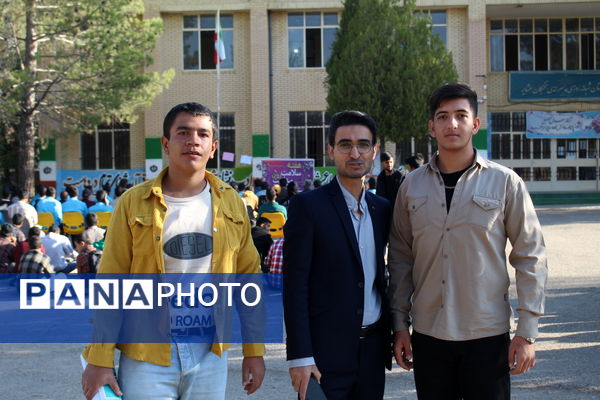 کارگاه آموزش بهداشت روان در مدرسه نخبگان عشایر گنجه‌ای برگزار شد