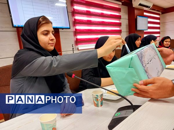 برگزاری دوازدهمین دوره انتخابات هیات رئیسه شورای دانش‌آموزی شهرستان ملارد