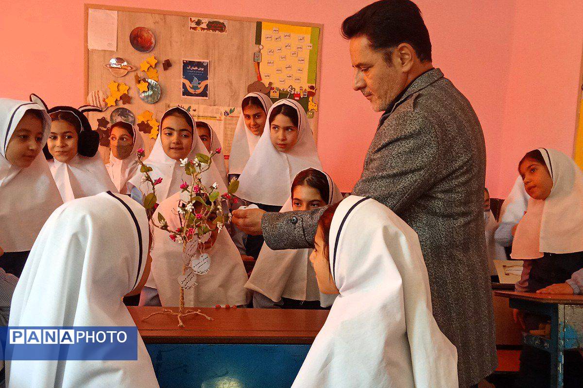 افتتاحیه طرح یاریگران زندگی در دبستان دخترانه شهید رستمی شهرقدس