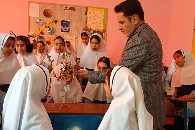 افتتاحیه طرح یاریگران زندگی در دبستان دخترانه شهید رستمی شهرقدس