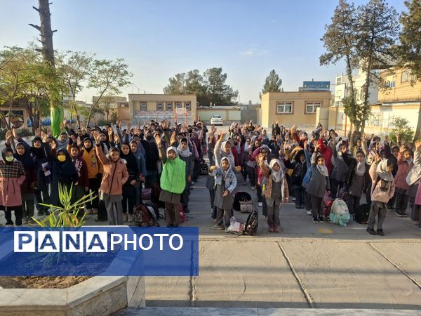 مراسم صبحگاه در شهرستان کاشمر