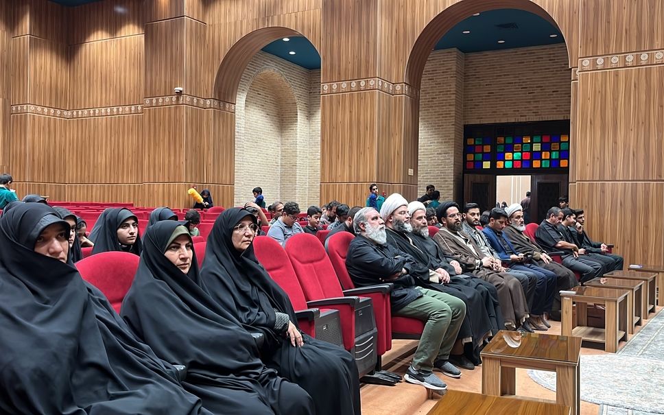 نشست بصیرتی نوجوانانه در یزد