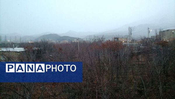 بارش برف پاییزی در شهرزیبای بار نیشابور 