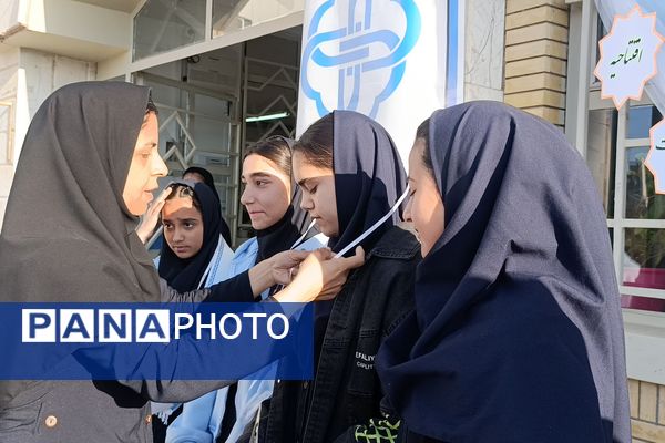 مراسم افتتاحیه سفیران سلامت در دبیرستان مهر نیشابور 