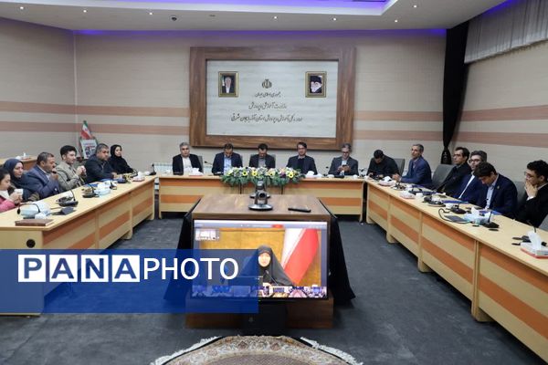 تقدیر از برگزیدگان جشنواره جوان خوارزمی استان آذربایجان شرقی