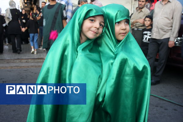 برپایی سفره حضرت رقیه(س) در زنجان