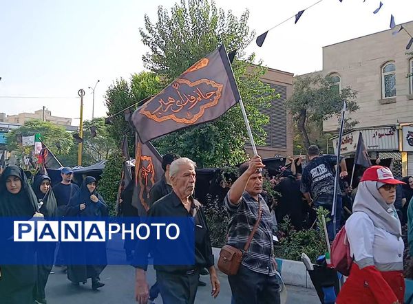تهران در مسیر عشق