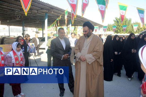 نمایشگاه دانش‌آموزان تراز انقلاب اسلامی استان بوشهر