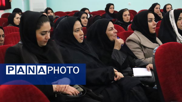 دومین روز دوره تربیت مربیان جدید الورود تشکیلات پیشتازان سازمان دانش‌آموزی