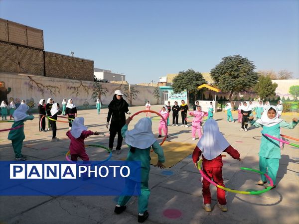 المپیاد ورزشی در مدرسه شهید نجفیان خلیل آباد 