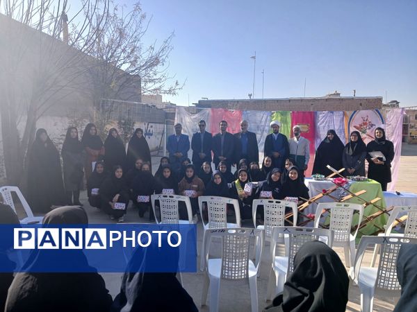 گرامیداشت هفته قرآن، عترت و نماز در آموزشگاه مرحوم صفری شهرستان خلیل آباد