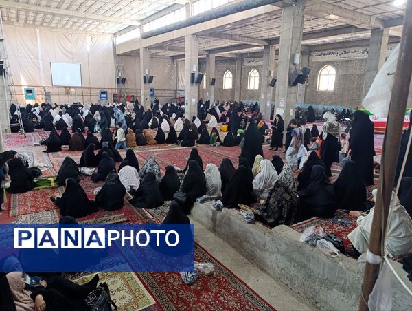 نماز عبادی سیاسی جمعه همزمان باهفته وحدت درنیشابور