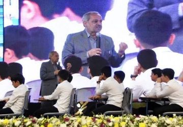توسعه فرهنگ اقامه نماز و انس با قرآن در اولویت برنامه‌های وزارت آموزش و پرورش خواهد بود