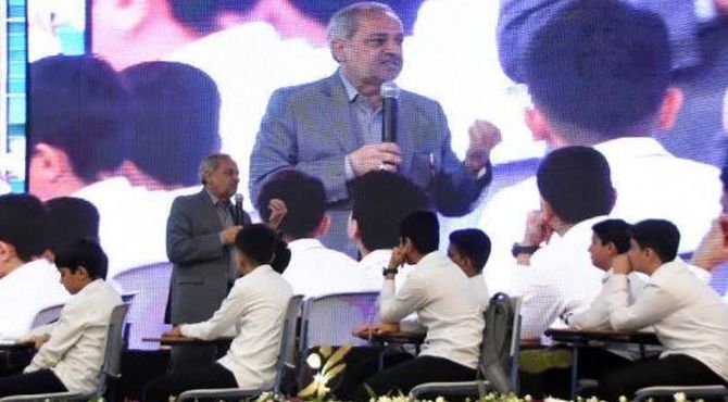 توسعه فرهنگ اقامه نماز و انس با قرآن در اولویت برنامه‌های وزارت آموزش و پرورش خواهد بود