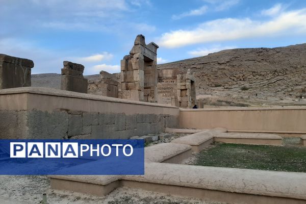 تخت جمشید نمادی از شکوه و عظمت در ایران باستان